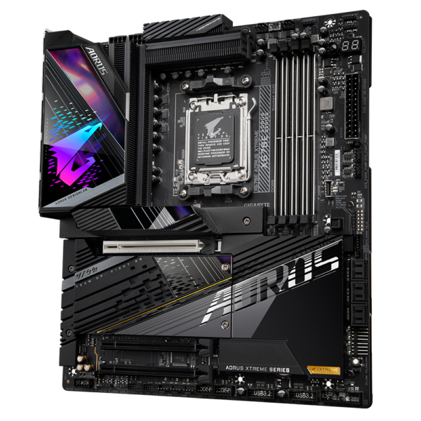 GA-X670E-AORUS-XTREME - Image 3
